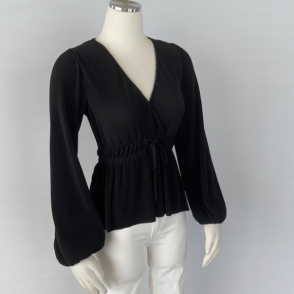 NWT Abercrombie and Fitch Black Top X Small - Picture 6 of 11